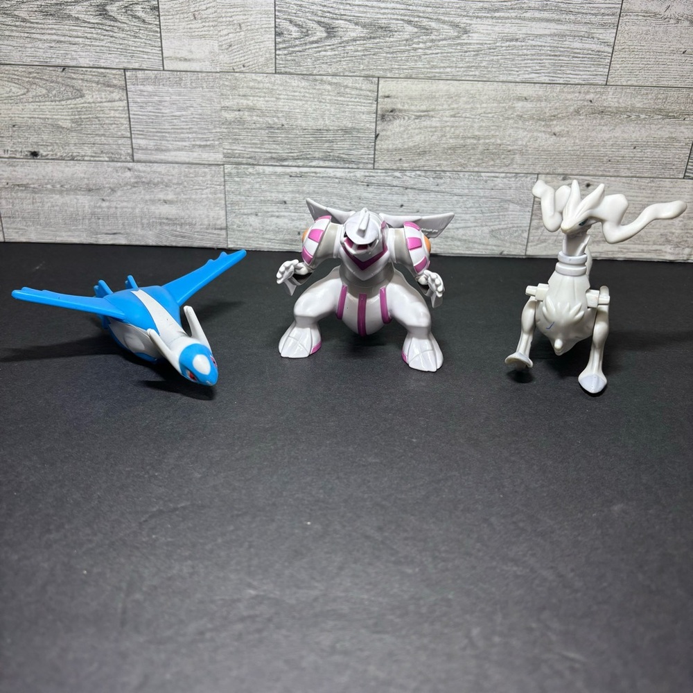 McDonald’s Pokémon toy‎ figurines 2018 
Lot of 3